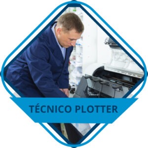 Técnico de Teknya reparando un plotter a domicilio.